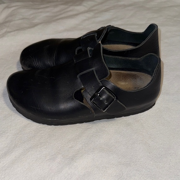 BIRKENSTOCK
LONDON SOFT FOOTBED - Picture 1 of 10